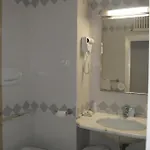 Ξενοδοχείο Carlton 3*