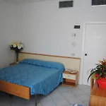 Carlton 3* Ριτσιόνε