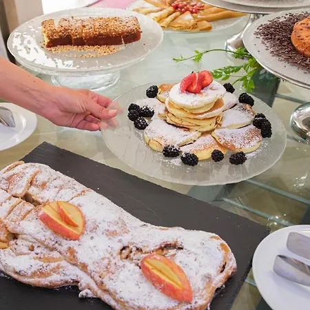 Carlton 3* ريتشيوني